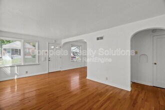 6605 Barken Ave in St. Louis, MO - Building Photo - Building Photo
