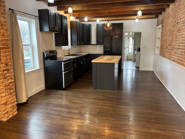 302 S State St, Unit 302 s state st in Ephrata, PA - Building Photo - Building Photo