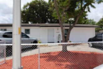 19300 NW 47th Ave in Miami Gardens, FL - Building Photo - Building Photo