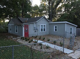 7720 Elm Ave in Raytown, MO - Building Photo