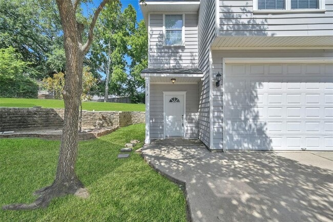 187 Binnacle Ct in Willis, TX - Building Photo - Building Photo