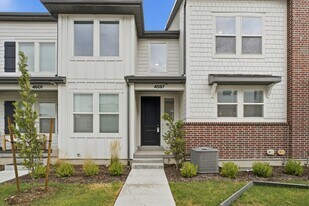 4597 Sims Peak Ln in Herriman, UT - Building Photo