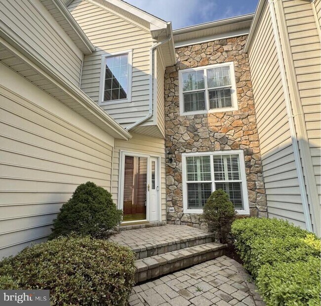 property at 19913 Naples Lakes Terrace