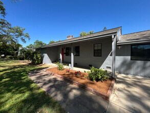2341 St Francis Dr in Sacramento, CA - Building Photo - Building Photo