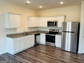 404 Union Station St in Cartersville, GA - Building Photo - Building Photo