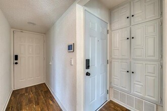 1700 Willow Vale Dr in Fort Worth, TX - Building Photo - Building Photo