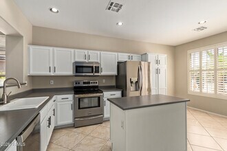 2760 E Carla Vista Dr in Chandler, AZ - Building Photo - Building Photo