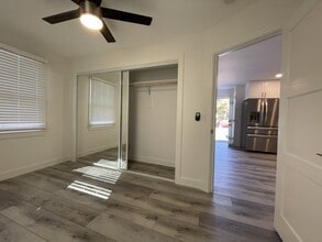 361 Cedar St in El Cajon, CA - Foto de edificio - Building Photo