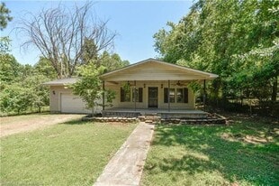 1214 N 46th St in Fort Smith, AR - Building Photo