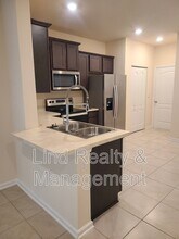 7737 Legacy Trl in Jacksonville, FL - Building Photo - Building Photo