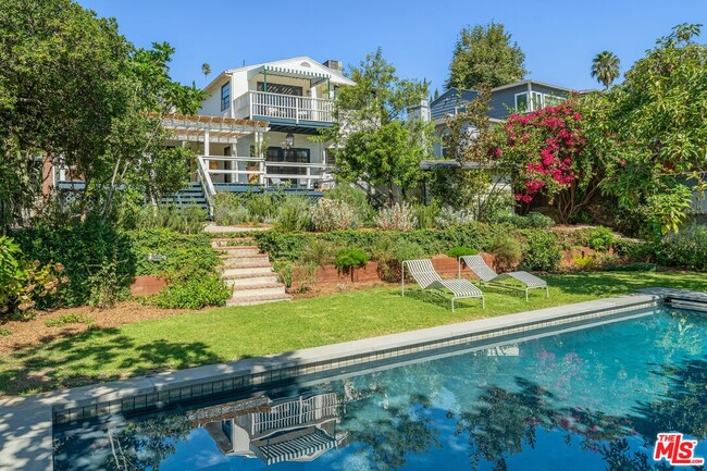 2150 Moreno Dr in Los Angeles, CA - Building Photo - Building Photo