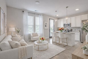 Triumph Apartments in Columbus, OH - Building Photo