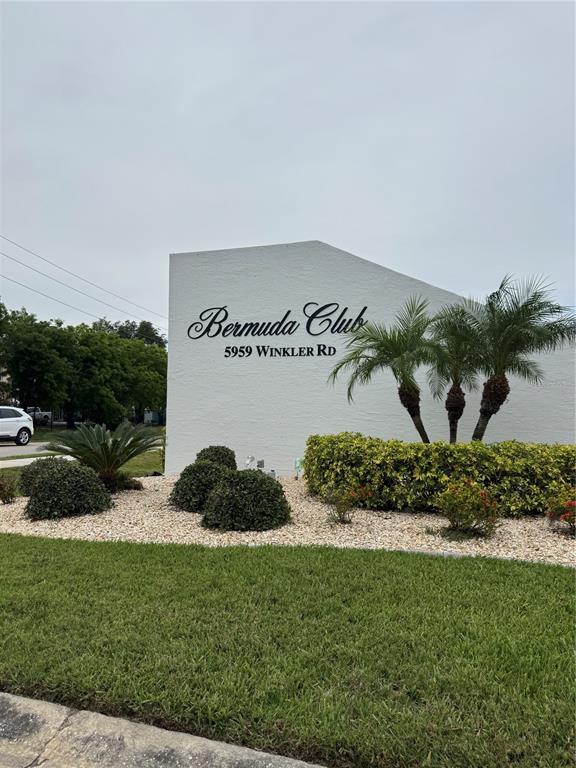 property at 5959 Winkler Rd