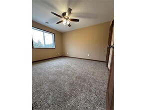 1560 Gray Fox Dr NE in Owatonna, MN - Building Photo - Building Photo