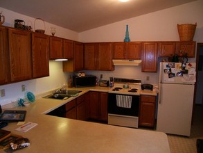 Shady Grove Apartments in Eau Claire, WI - Foto de edificio - Interior Photo