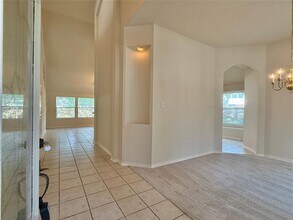 110 S Merryweather Cir in Conroe, TX - Building Photo - Building Photo