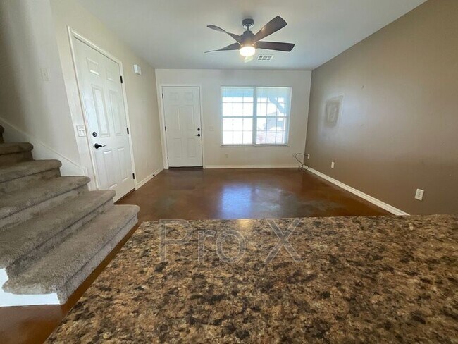 408 Carson Way in Webb City, MO - Building Photo - Building Photo