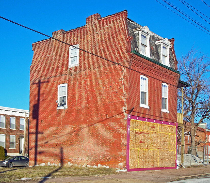 3311 N 14th St in St. Louis, MO - Foto de edificio