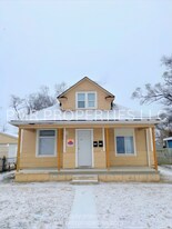 3028 Pratt St in Omaha, NE - Building Photo