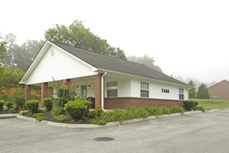 Suncrest Estates in Knoxville, TN - Building Photo - Building Photo