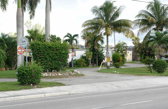 Rainbow Mobil Home Colony in West Palm Beach, FL - Building Photo - Building Photo