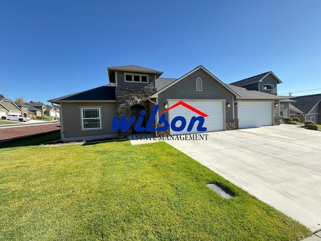 property at 209 N 89th Ave
