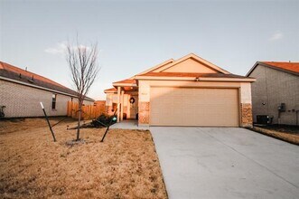 15104 Bull Wagon Wy in Haslet, TX - Building Photo - Building Photo