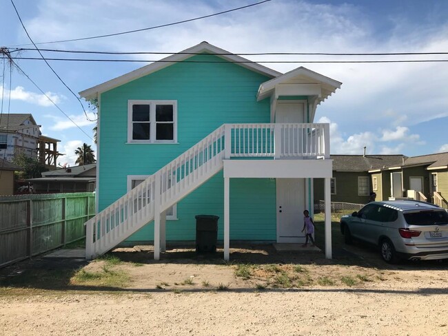 2919 Avenue R, Unit Duplex Rear Downstairs