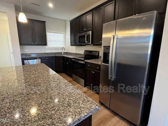 1426 Cooper St in Sanford, NC - Building Photo - Building Photo