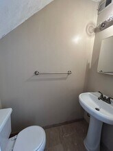 128 Friar Ln in Carrboro, NC - Building Photo - Building Photo