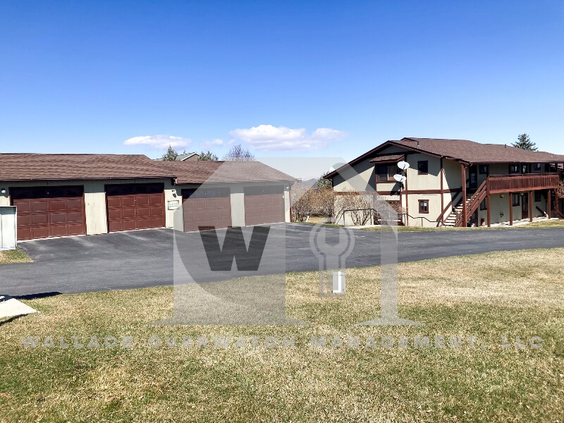 2546 Wildwood Ln in Helena, MT - Foto de edificio