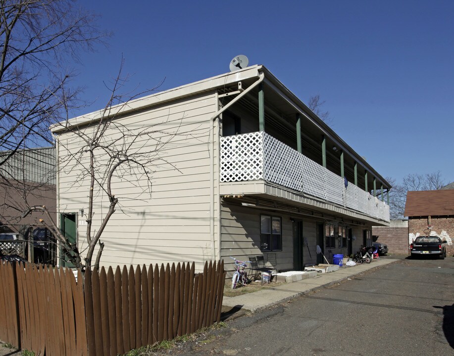 113 Howard St in New Brunswick, NJ - Foto de edificio