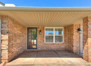 547 shadow Way in Mustang, OK - Foto de edificio - Building Photo