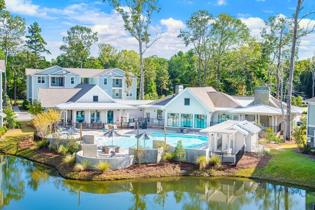 Atlantic At Grand Oaks in Charleston, SC - Foto de edificio - Building Photo