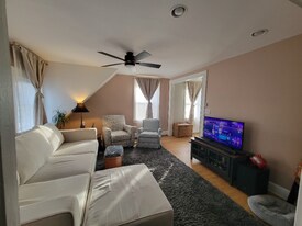 99 Chapin Ave in Providence, RI - Building Photo