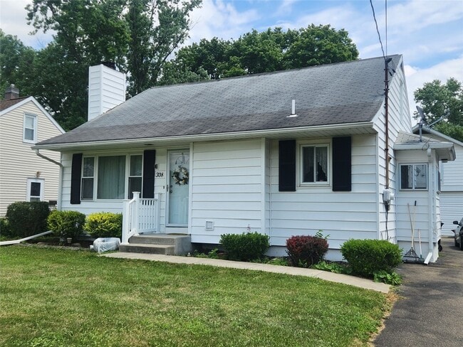 308 1st Ave in Vestal, NY - Building Photo - Building Photo