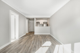 4630-4640 Bourret in Montréal, QC - Building Photo - Building Photo