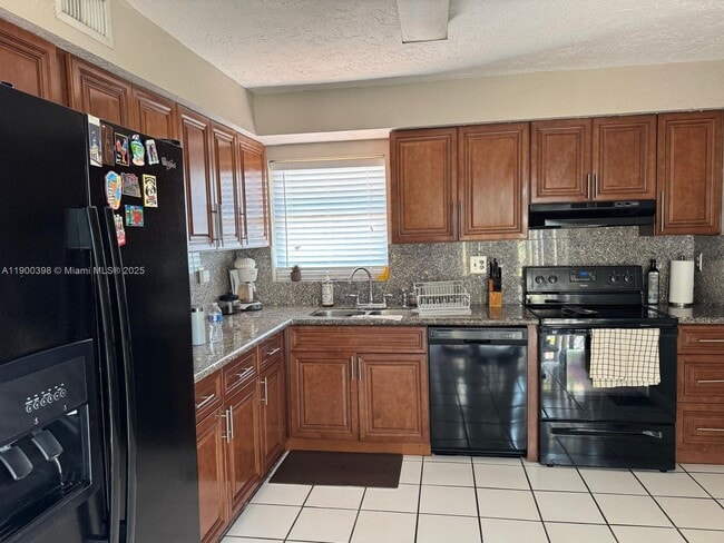 property at 4515 SW 68th Ct Cir