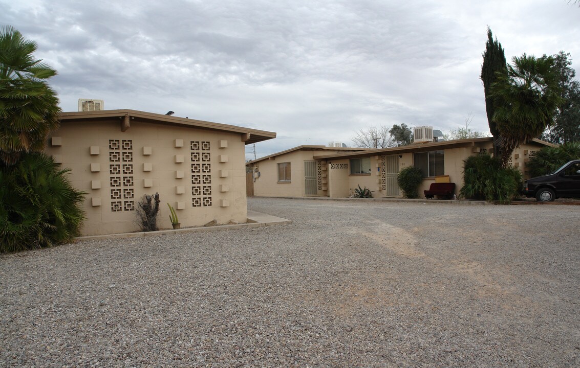 2210-2220 N Ralph Ave in Tucson, AZ - Building Photo