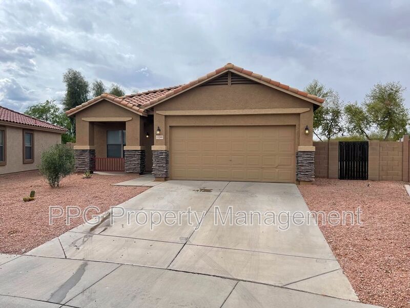 11566 N 154th Ln in Surprise, AZ - Building Photo