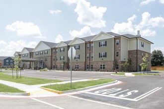 Coweta Trails I & II in Coweta, OK - Foto de edificio - Building Photo