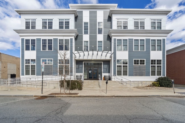 353 Summer St in Somerville, MA - Building Photo - Building Photo