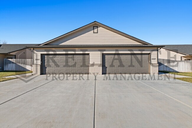 3225 N Cedar Downs Ln in Wichita, KS - Building Photo - Building Photo