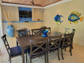 877 7th St S in Naples, FL - Building Photo - Building Photo