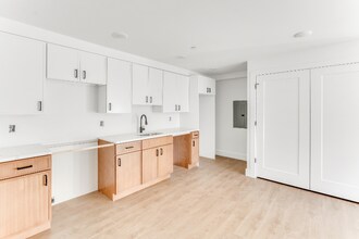 2520 N Front St in Philadelphia, PA - Building Photo - Building Photo
