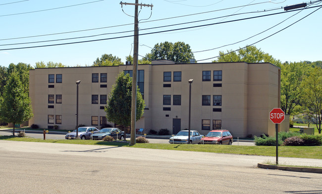 Gihon Unity Apartments in Parkersburg, WV - Building Photo - Building Photo