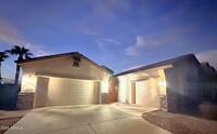 1812 E Beverly Rd in Phoenix, AZ - Foto de edificio - Building Photo