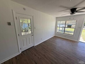 224 Edison Dr in Pensacola, FL - Building Photo - Building Photo