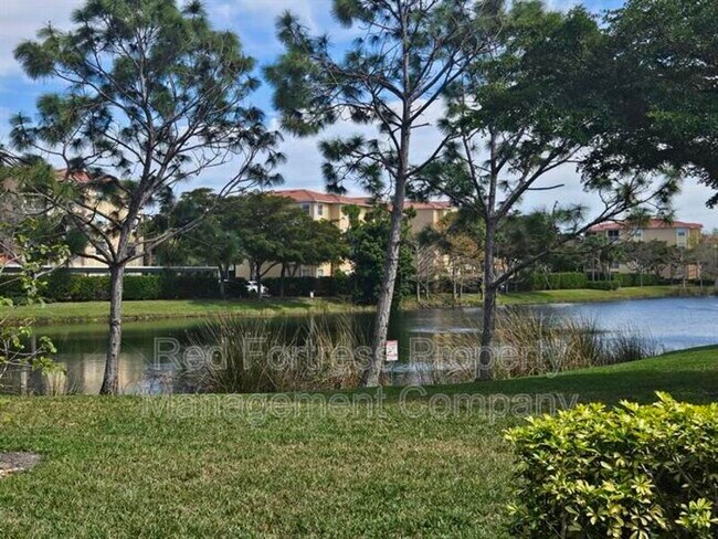 8320 Whiskey Preserve Cir in Ft. Myers, FL - Building Photo - Building Photo