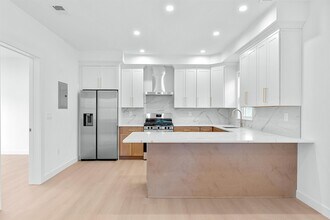 6717 Madison St in Guttenberg, NJ - Building Photo - Building Photo